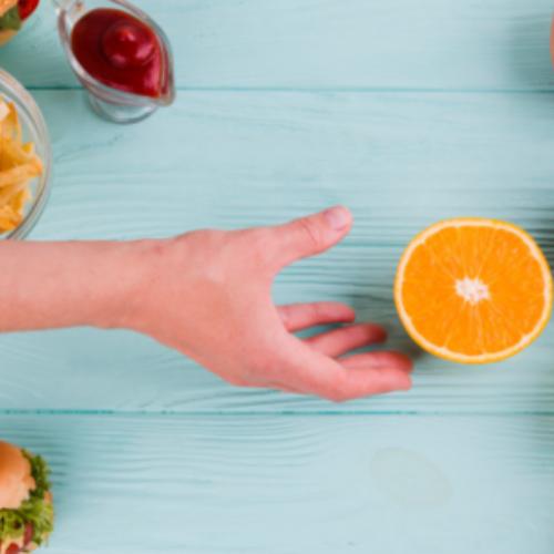 Эндокринолог Филатова: меню против боли при ПМС