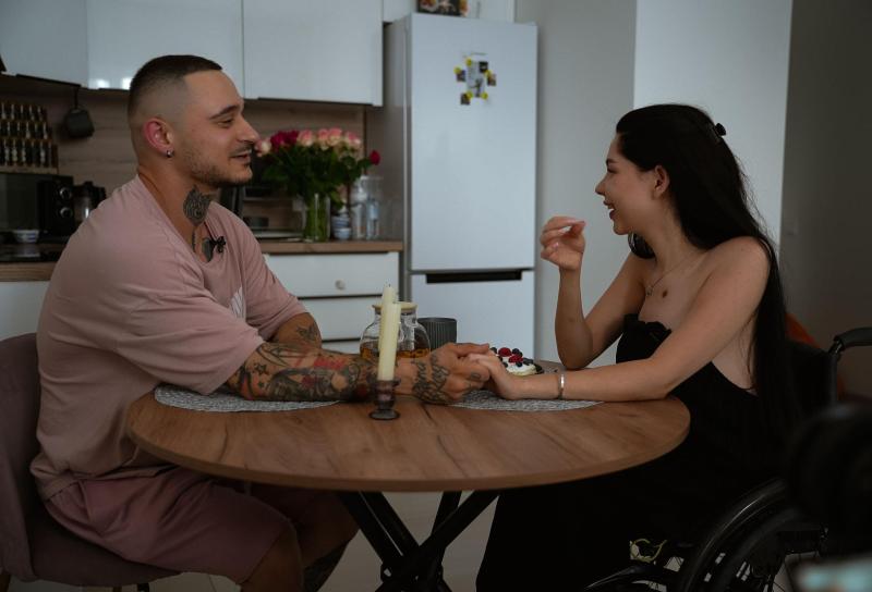 На CHILL выходит новый сезон документального сериала «Иной взгляд на отношения»