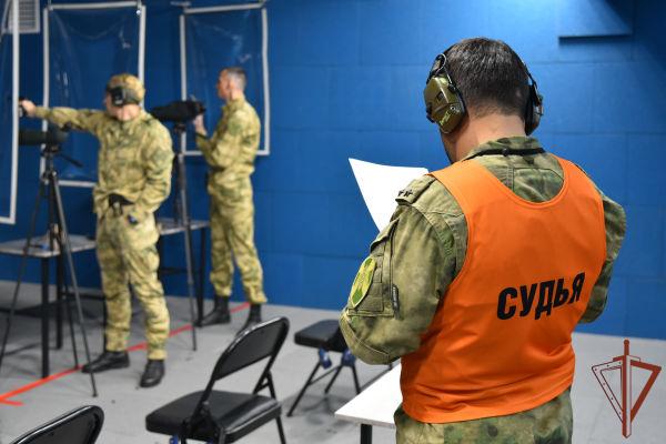 В Удмуртии стартовал чемпионат Росгвардии по летнему офицерскому троеборью