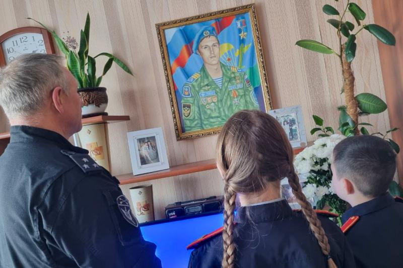 Росгвардейцы Кузбасса приняли участие в акциях памяти Героев России