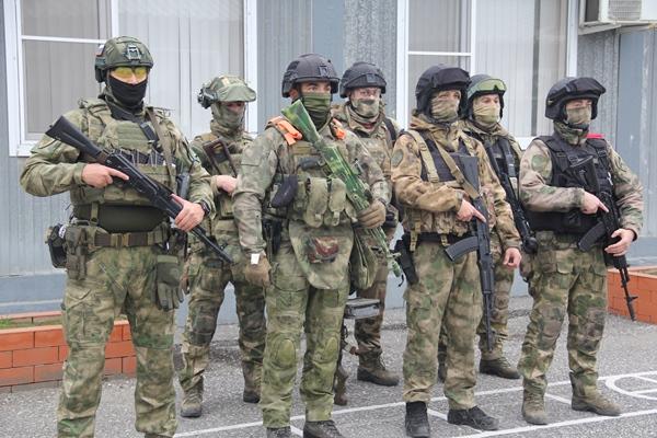 Военнослужащие и сотрудники Объединенной группировки войск (сил) приняли участие в антитеррористических учениях в Чеченской Республике
