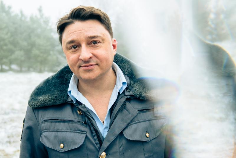 Деревня под снегом: ТНТ объявляет о старте съёмок пятого сезона культовой комедии «Жуки. Зима»