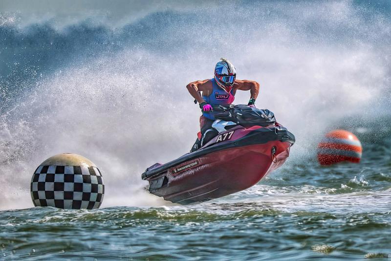 Аквабайкер Панченко завоевал 4-е место в мировом турнире, несмотря на технические проблемы