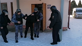 Мценские росгвардейцы обеспечили безопасность на новогодних мероприятиях в «Спасском-Лутовинове»