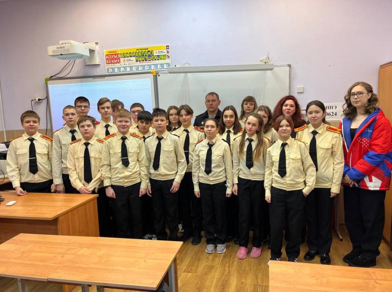 Безопасность начинается с осознания: Росгвардия провела масштабный тренинг для подмосковных школьников