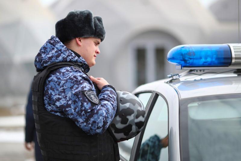 Росгвардейцы пресекли противоправные действия дебошира в междугороднем автобусе