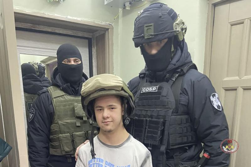 Бойцы Росгвардии исполнили мечту молодого ямальца  в рамках акции «Ёлка желаний»