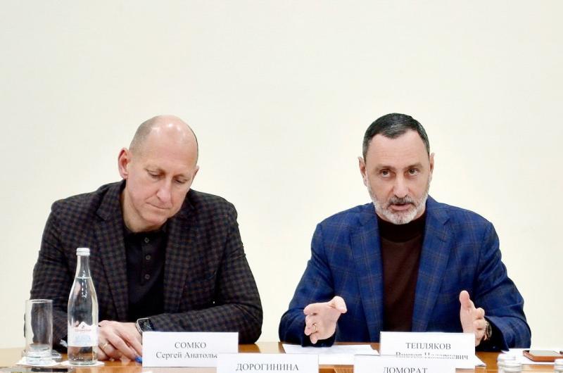 Депутат ЗСК Виктор Тепляков принял участие в совещании Ассоциации пляжей Сочи
