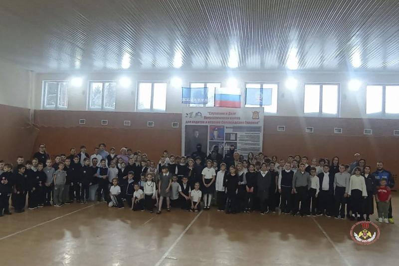 На Ямале росгвардейцы организовали урок мужества в преддверии Дня защитника Отечества