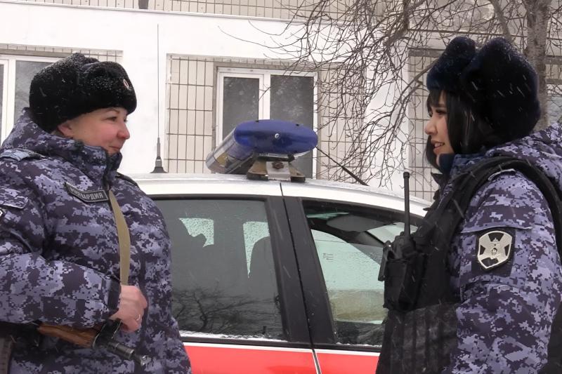Сотрудницы Росгвардии из Кемерова рассказали о своей службе в составе групп задержания