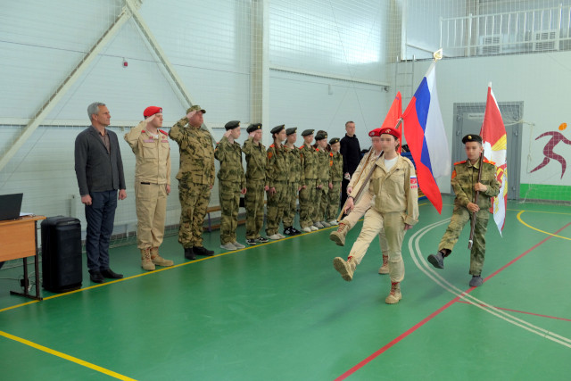 В Херсонской области росгвардейцы провели товарищеский матч по мини-футболу между кадетами и юнармейцами