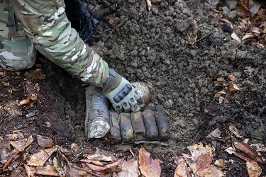 Военнослужащие ОГВ(с) уничтожили боеприпасы в Чеченской Республике