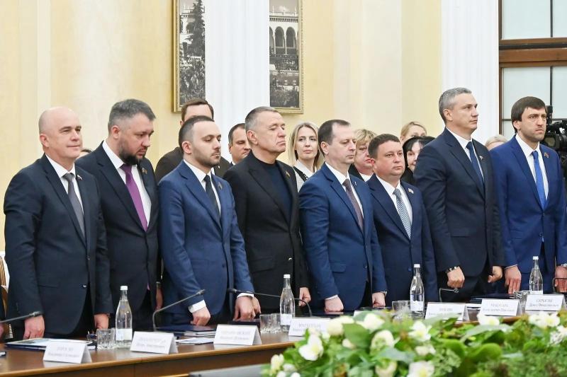 Депутат ЗСК Виктор Тепляков принял участие в открытой сессии Горсобрания Сочи