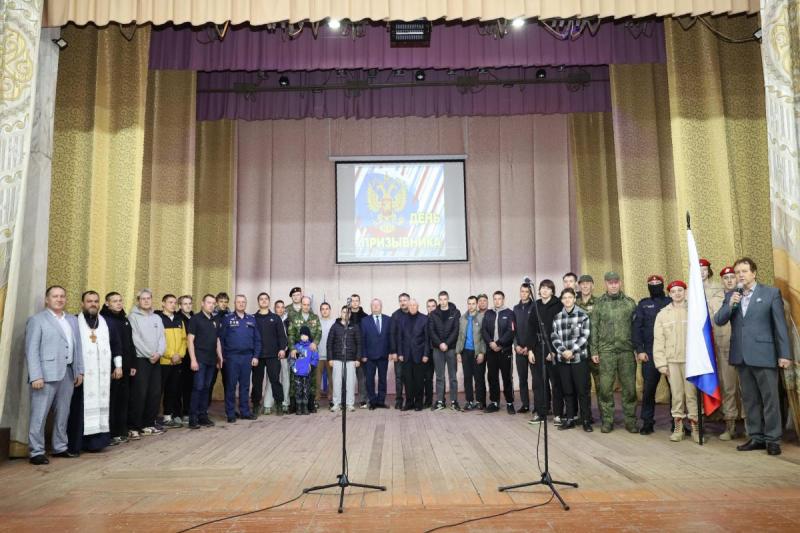 Представитель территориального управления Росгвардии принял участие в Дне призывника