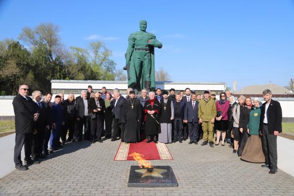 Росгвардейцы поддержали всероссийскую ведомственную акцию «На страже памяти» в Чеченской Республике