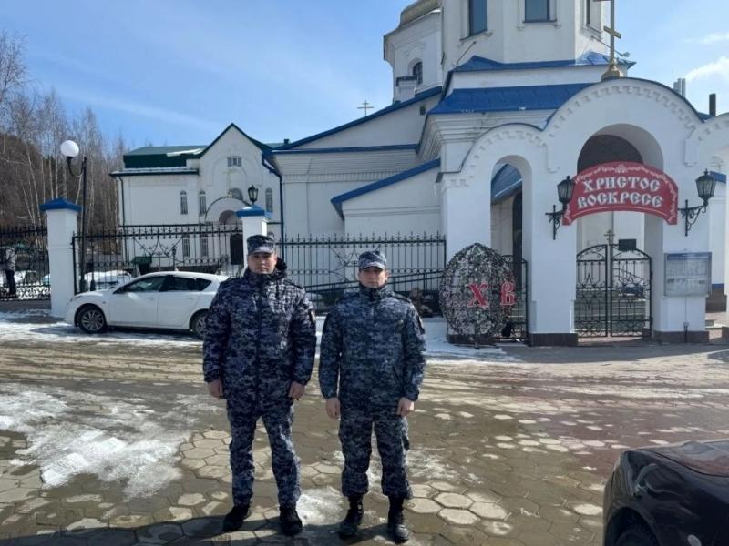В Югре Росгвардия обеспечила правопорядок в период проведения православного праздника Красная горка