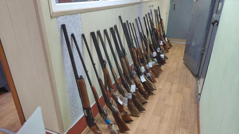 При содействии территориального управления Росгвардии более 50 единиц оружия передано жителями Мордовии в зону СВО