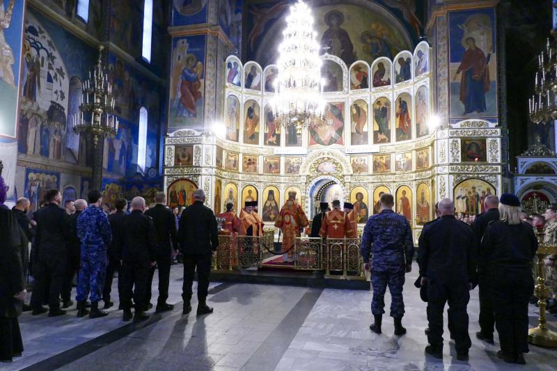 В Кемерове состоялся молебен святому Георгию Победоносцу с участием военного духовенства Росгвардии