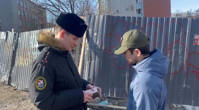 В Мурманске искали мигрантов, не вставших на воинский учет