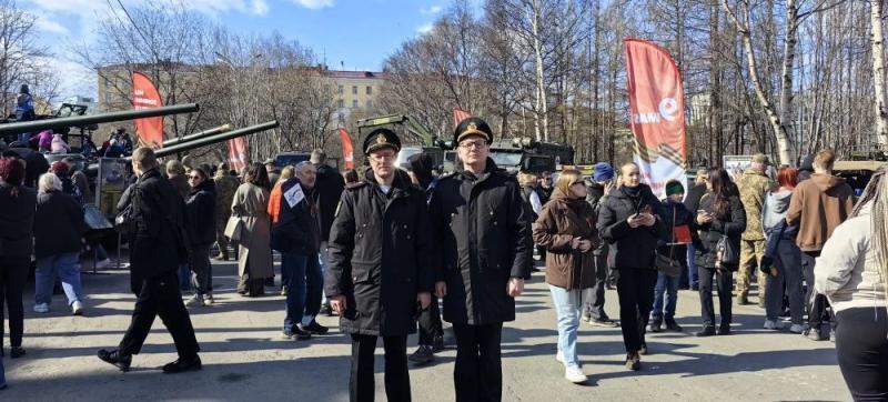 Военные следователи по Североморскому гарнизону приняли участие
в торжественных мероприятиях, посвящённых празднованию
Дня Победы