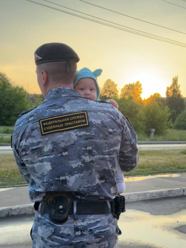 В службе судебных приставов стартовала Всероссийская акция «Судебные приставы — детям»