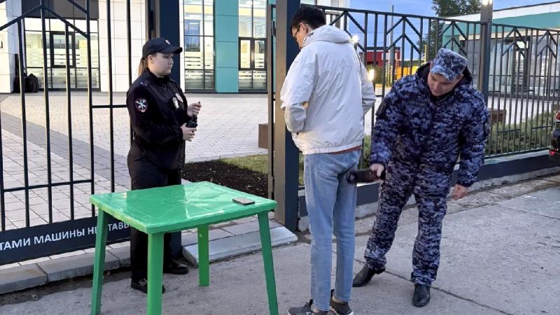 В Татарстане сотрудники Росгвардии выполнили задачу по участию в охране общественного порядка во время празднования Курбан-байрама