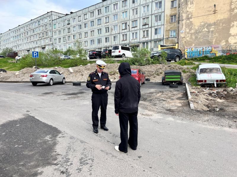 В Гаджиево проверили мигрантов