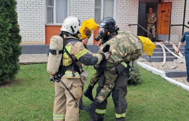 Пожарно-тактическое занятие Росгвардии и МЧС прошло в Чеченской Республике