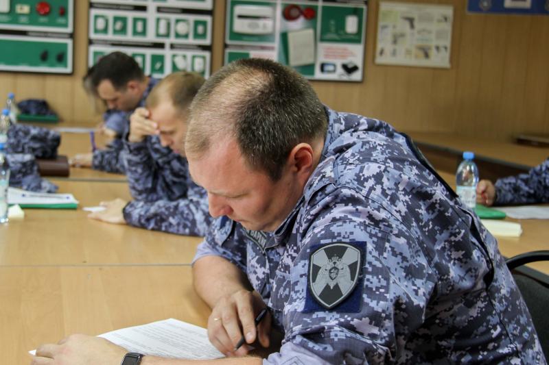 В Кузбассе определили лучших инспекторов лицензионно-разрешительной работы Росгвардии