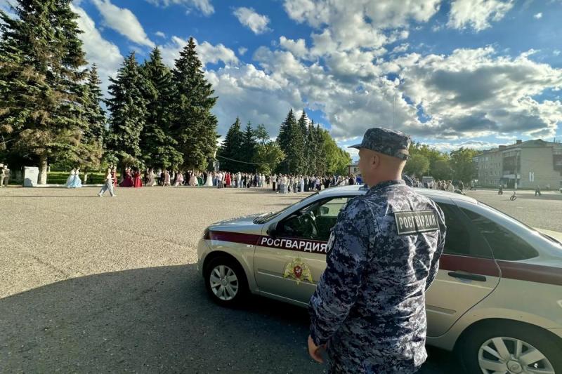 Праздники в Мордовии прошли без нарушений — росгвардейцы в полном объеме обеспечили охрану общественного порядка