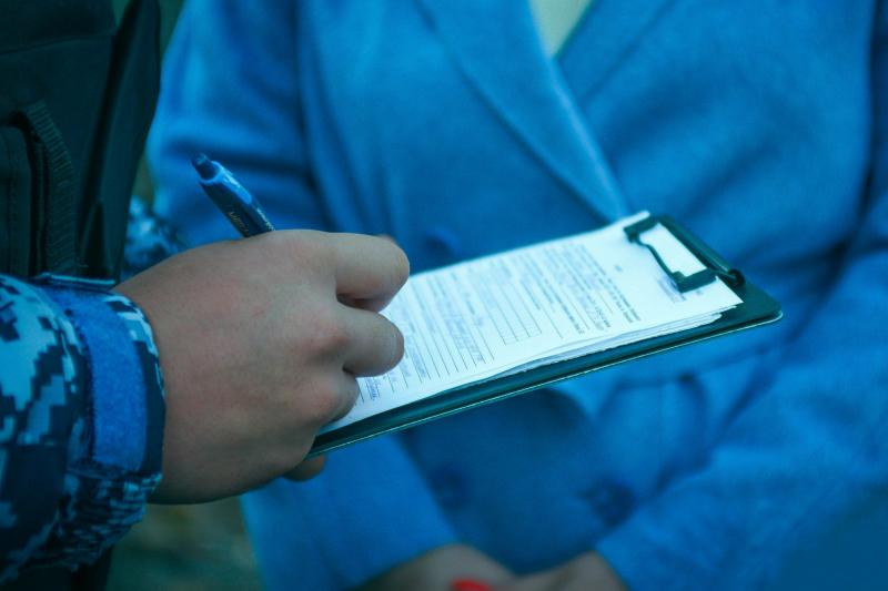 Росгвардейцы задержали прокопчанку, причинившую ножевое ранение бывшему сожителю