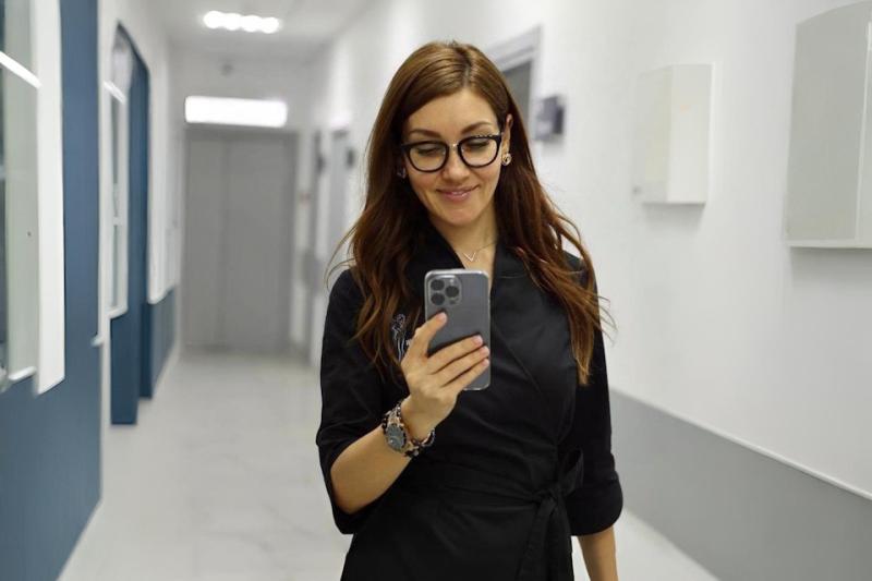 Пластический хирург Софья Абдулаева: зачем нужен SPF и что еще важно для кожи