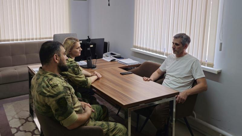 В Чеченской Республике военнослужащие ОГВ(с) и заместитель руководителя ЦУР обсудили вопросы взаимодействия
