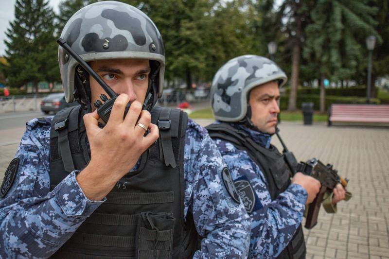 Росгвардейцы задержали агрессивного мужчину, нарушавшего работу бригады скорой медицинской помощи