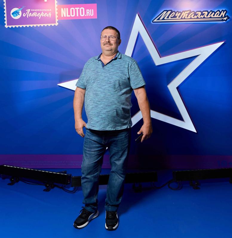 Миллионер на танцполе: москвич выиграл 1 миллион рублей в акции от «Национальной Лотереи» на автомобиль для жены