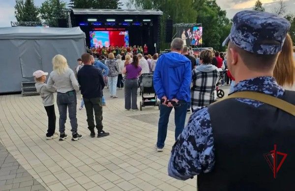 Росгвардейцы обеспечили безопасность во время проведения фестиваля в Ярославской области 