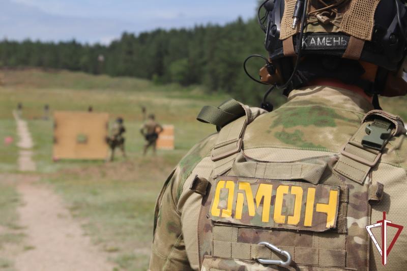 Самарские телеканалы рассказали об учебно-методическом сборе сотрудников ОМОН Росгвардии