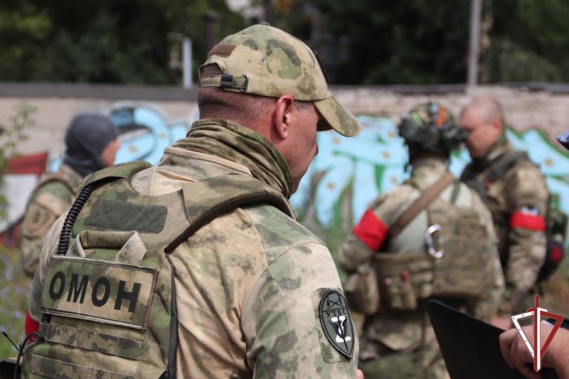 При содействии бойцов специальных подразделений Росгвардии в Самаре задержаны нарушители миграционного законодательства
