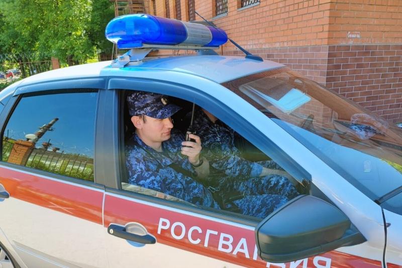Росгвардейцы задержали горожанина, воспользовавшегося мотоциклом без разрешения владельца
