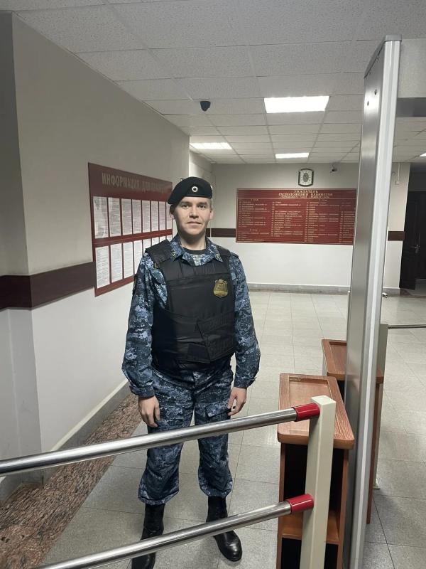 Защитит ворота, закон и порядок