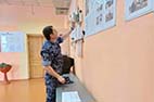 Сотрудники Росгвардии проводят проверки антитеррористической защищённости школ региона
