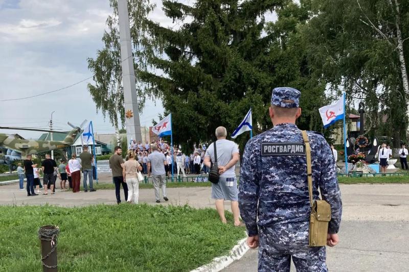 В Мордовии отметили День ВМФ: торжества прошли при содействии сотрудников Росгвардии