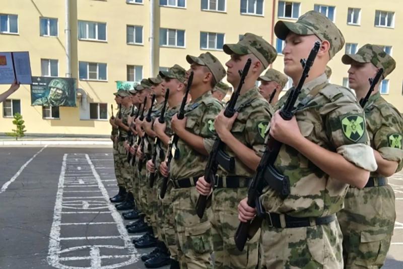Новобранцы из Кузбасса приняли Военную присягу в Омской области