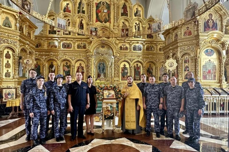В Мордовии росгвардейцы почтили память небесного покровителя ведомства - святого равноапостольного князя Владимира