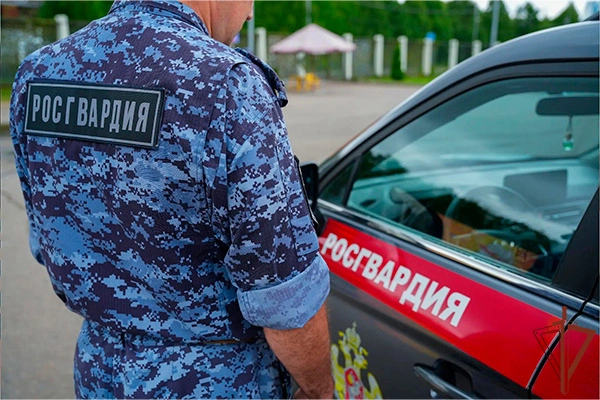 В Москве сотрудники Росгвардии задержали мужчину, находящегося в федеральном розыске (видео)