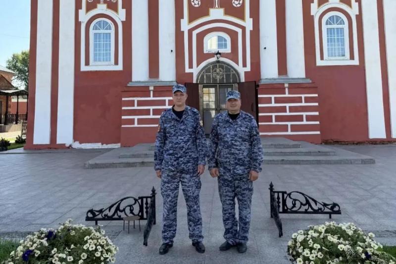 Росгвардейцы обеспечили общественную безопасность во время проведения масштабного праздника в Темникове