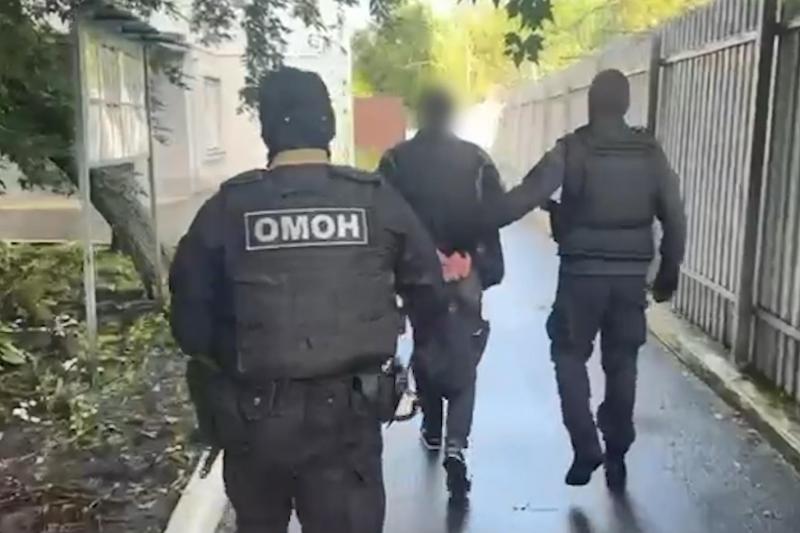В Челябинске при содействии спецназа Росгвардии задержан подозреваемый в хищении ювелирных изделий