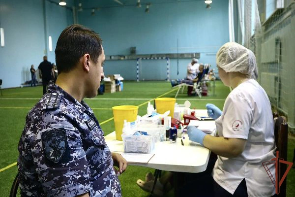 Сотрудники Росгвардии приняли участие в донорской акции «От сердца к сердцу» в Подмосковье (видео)