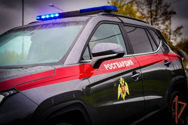 В Москве росгвардейцы задержали нарушителя пропускного режима на охраняемом объекте (видео)