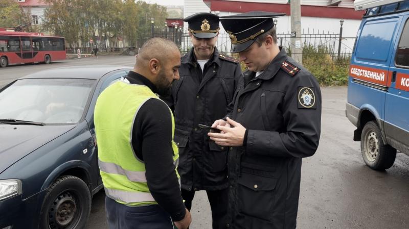 В Мурманске проверили мигрантов